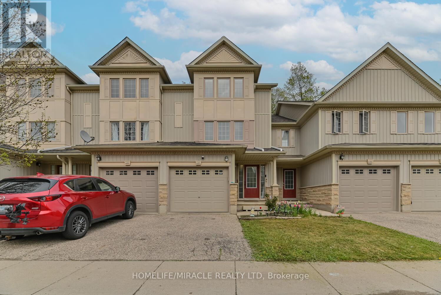 110 Activa Avenue #e 31, Kitchener, ON N2E 4K4