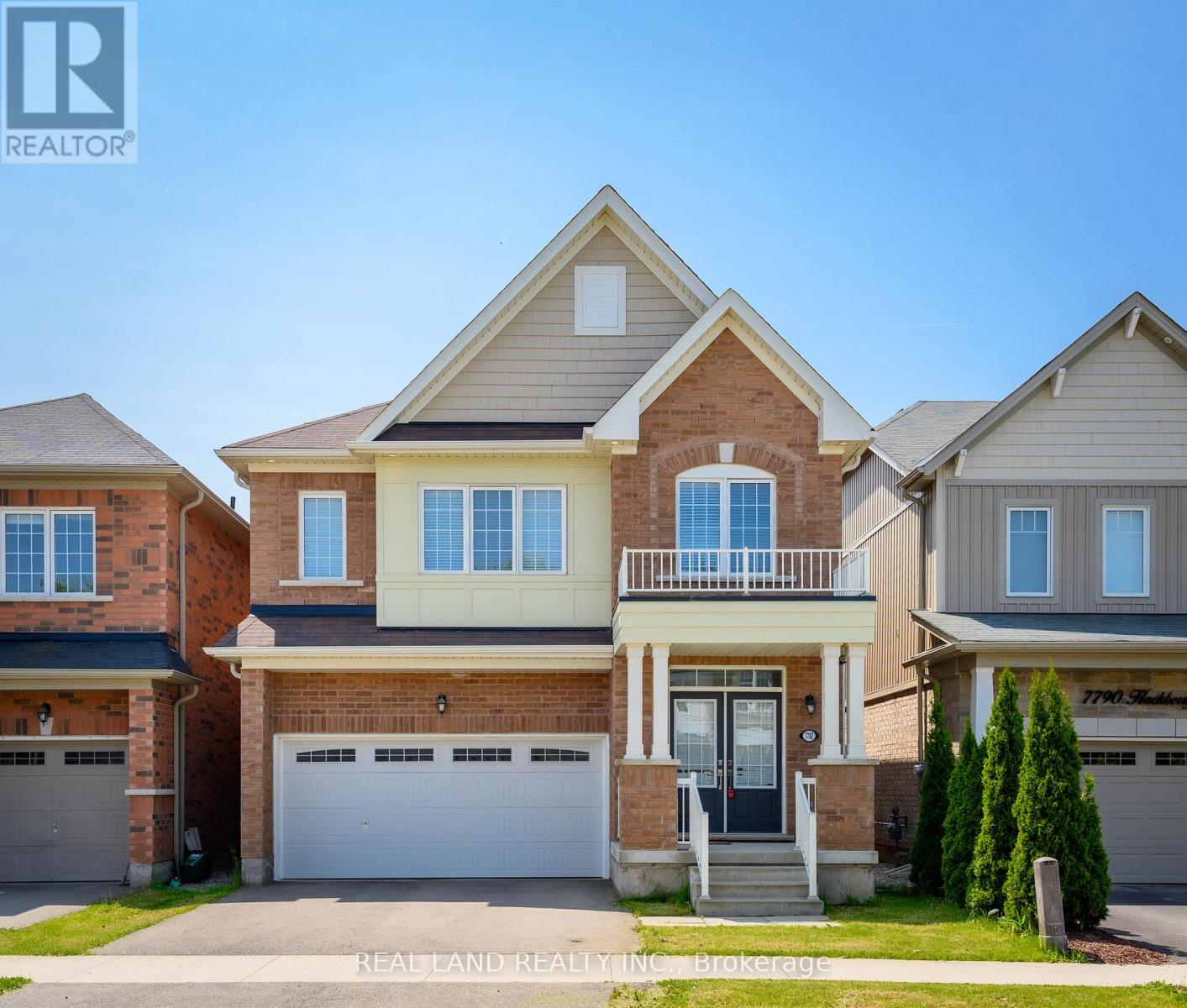 7782 Hackberry Trl, Niagara Falls, ON L2H 3R5