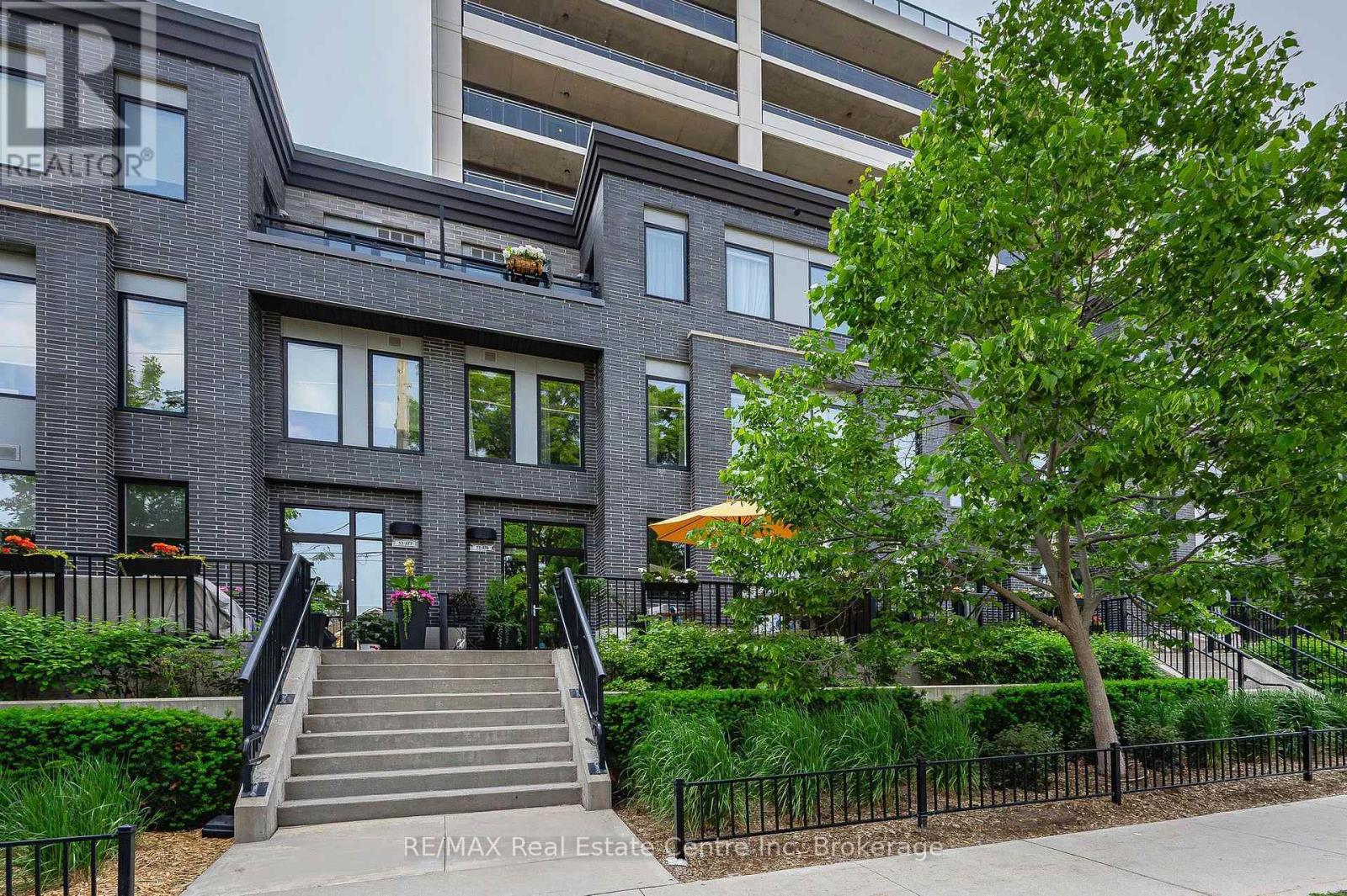 53 Arthur St S, Guelph, ON N1E 0P5