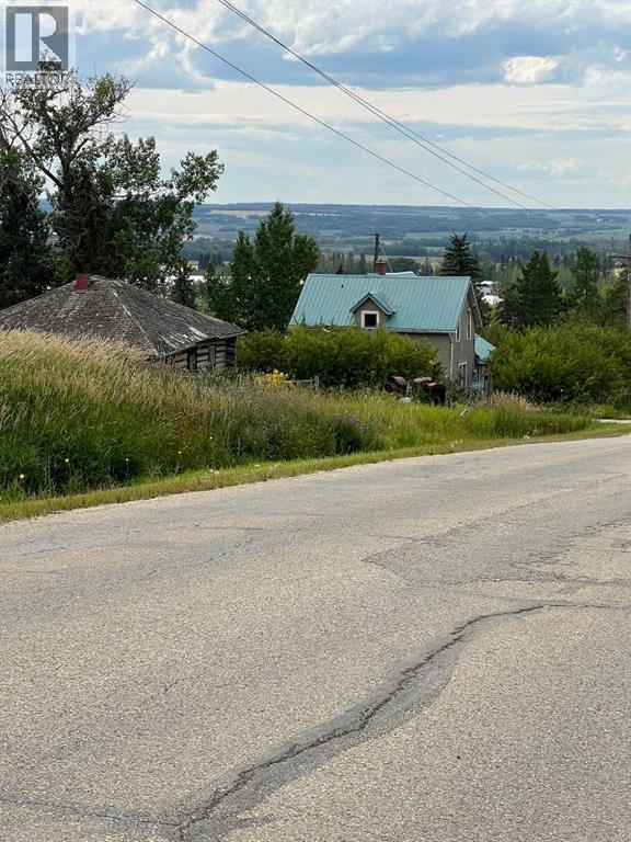 100081 Township Road 720, Beaverlodge, AB T0H 0C0