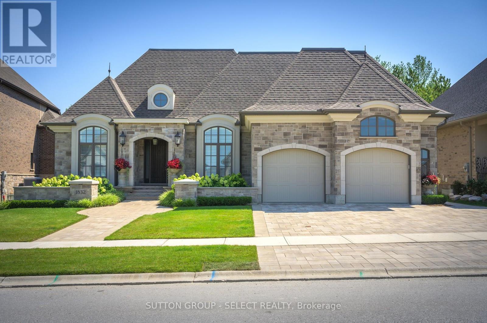 1832 Upper West Ave, London, ON N6K 0H9