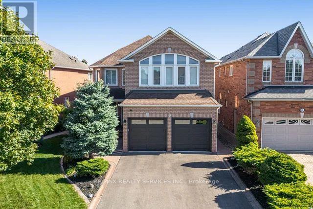 8 Barnes Ct, Brampton, ON L7A 1J1