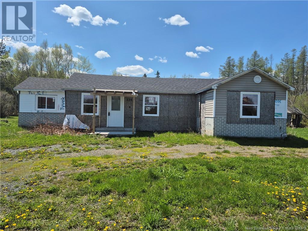 236 Principale, Pointe-verte, NB E8J 2W8