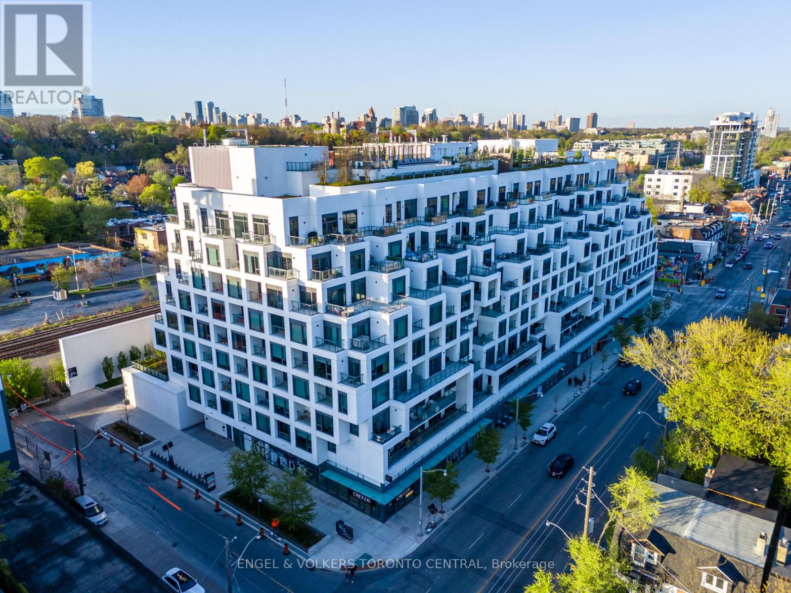 280 Howland Ave, Toronto, ON M5R 0C3