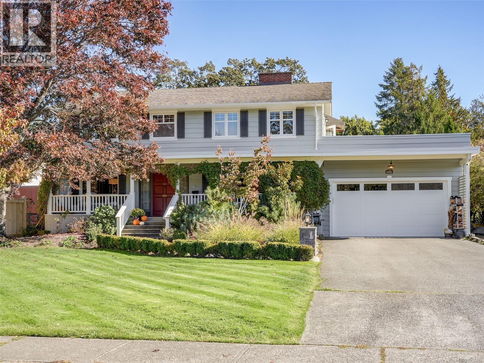 3381 Woodburn Ave, Oak Bay, BC V8P 5B8