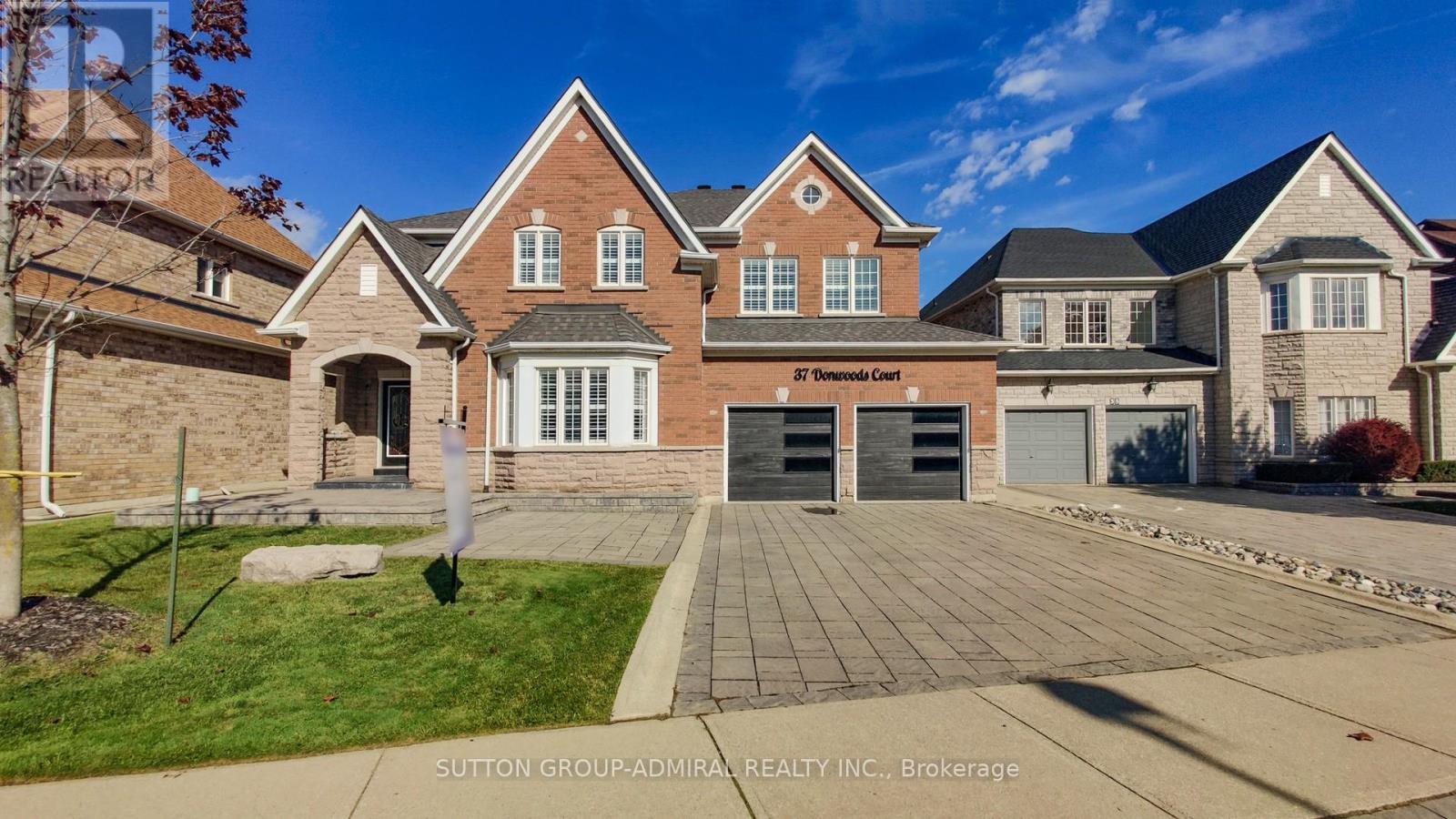37 Donwoods Ct, Brampton, ON L6P 1T6