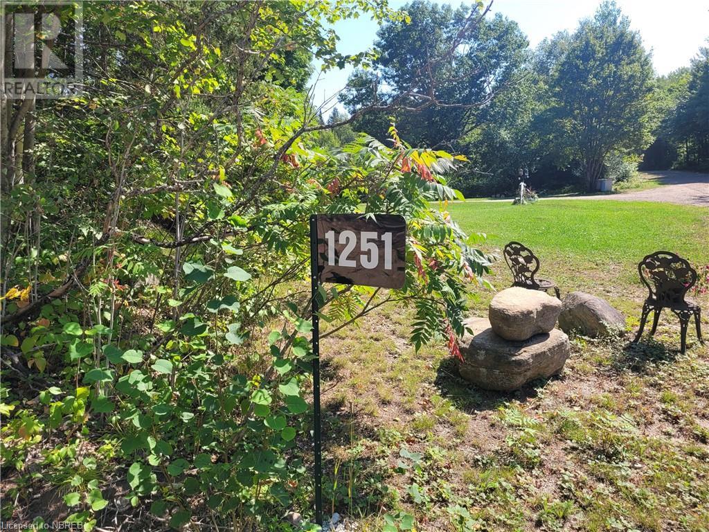 1251 Snake Creek Rd, Mattawan, ON P0H 1V0