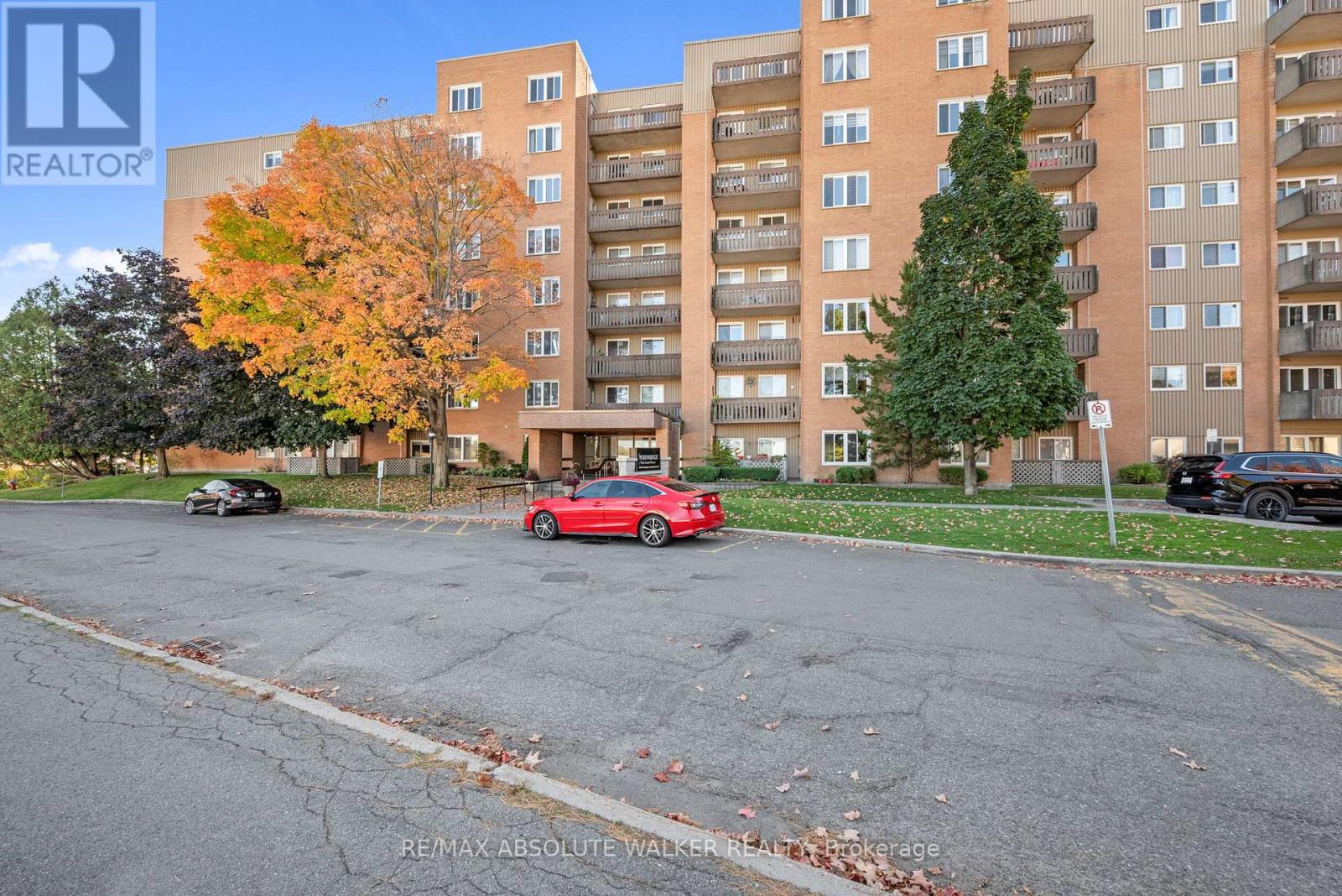 318 1599 Lassiter Ter, Ottawa, ON K1J 8R6