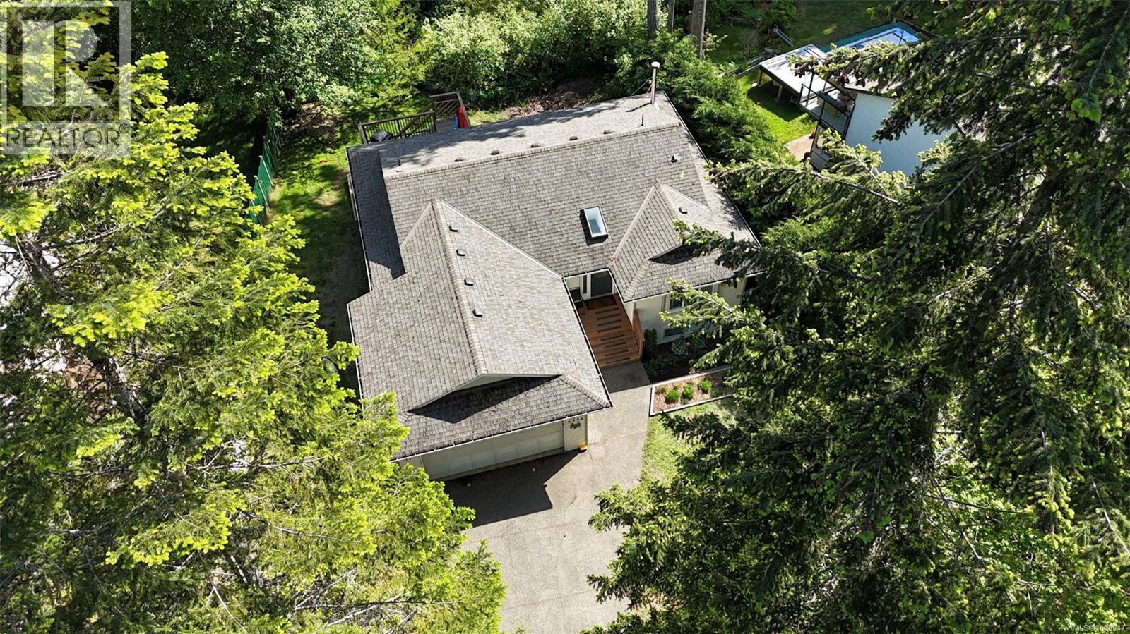 2336 Ravenhill Rd, Shawnigan Lake, BC V0H 2H2