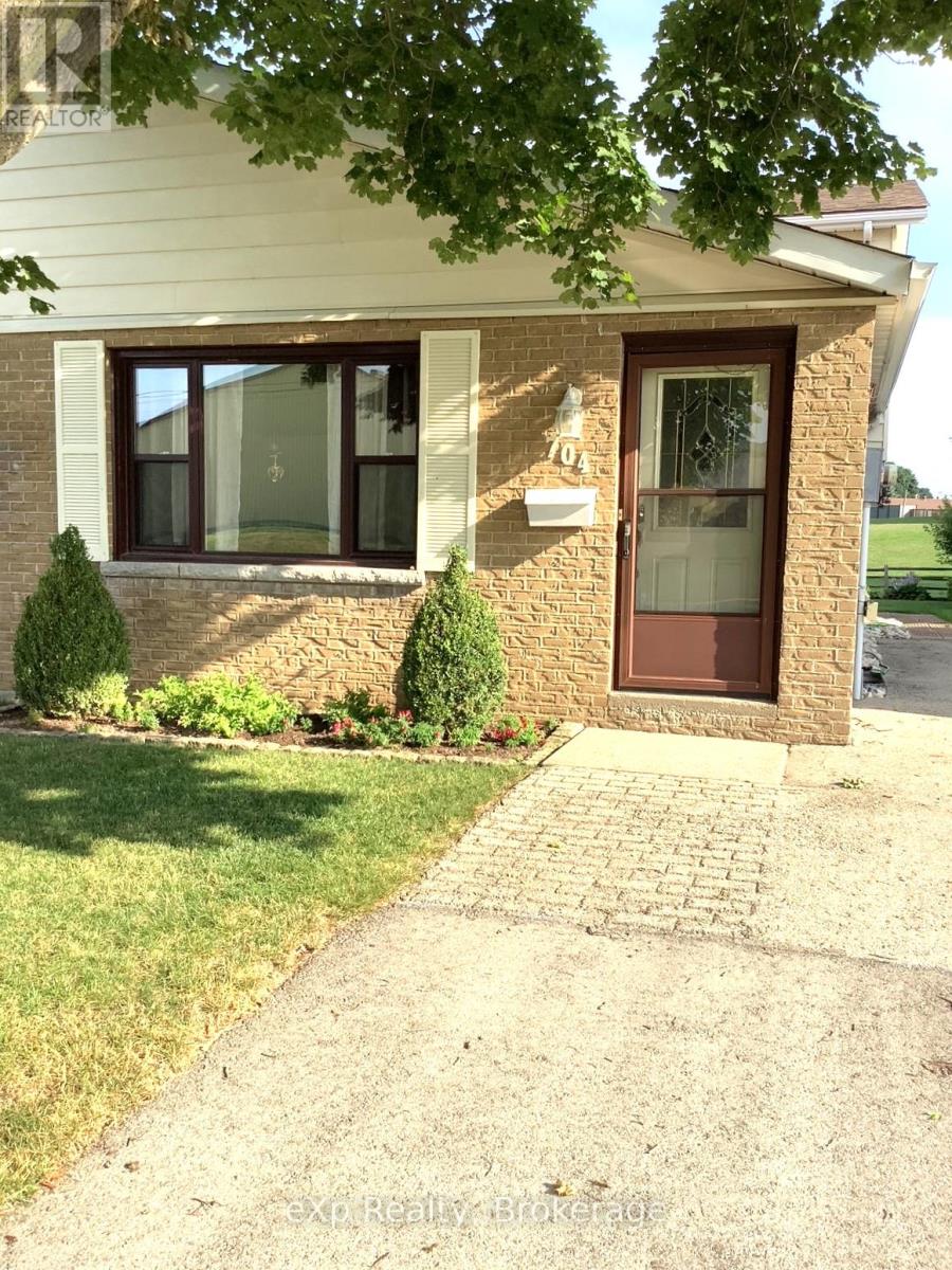 11th Street E Unit 704, Hanover, ON N4N 3J4