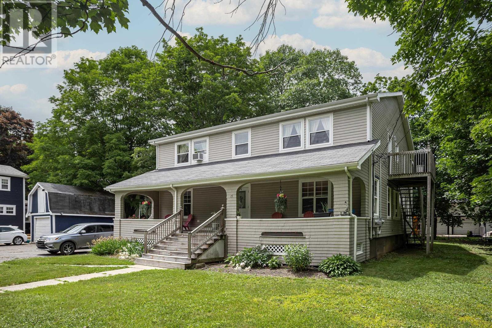 15 Canaan Ave, Kentville, NS B4N 2A5