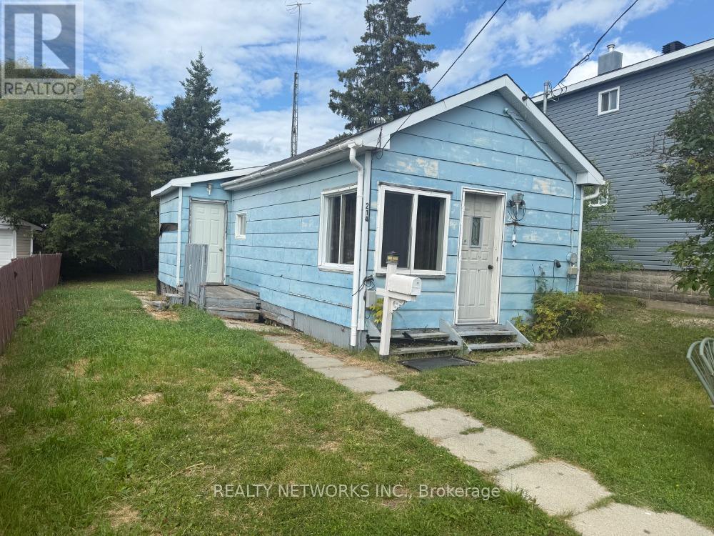 214 Montgomery Ave, Timmins, ON P4N 3G8