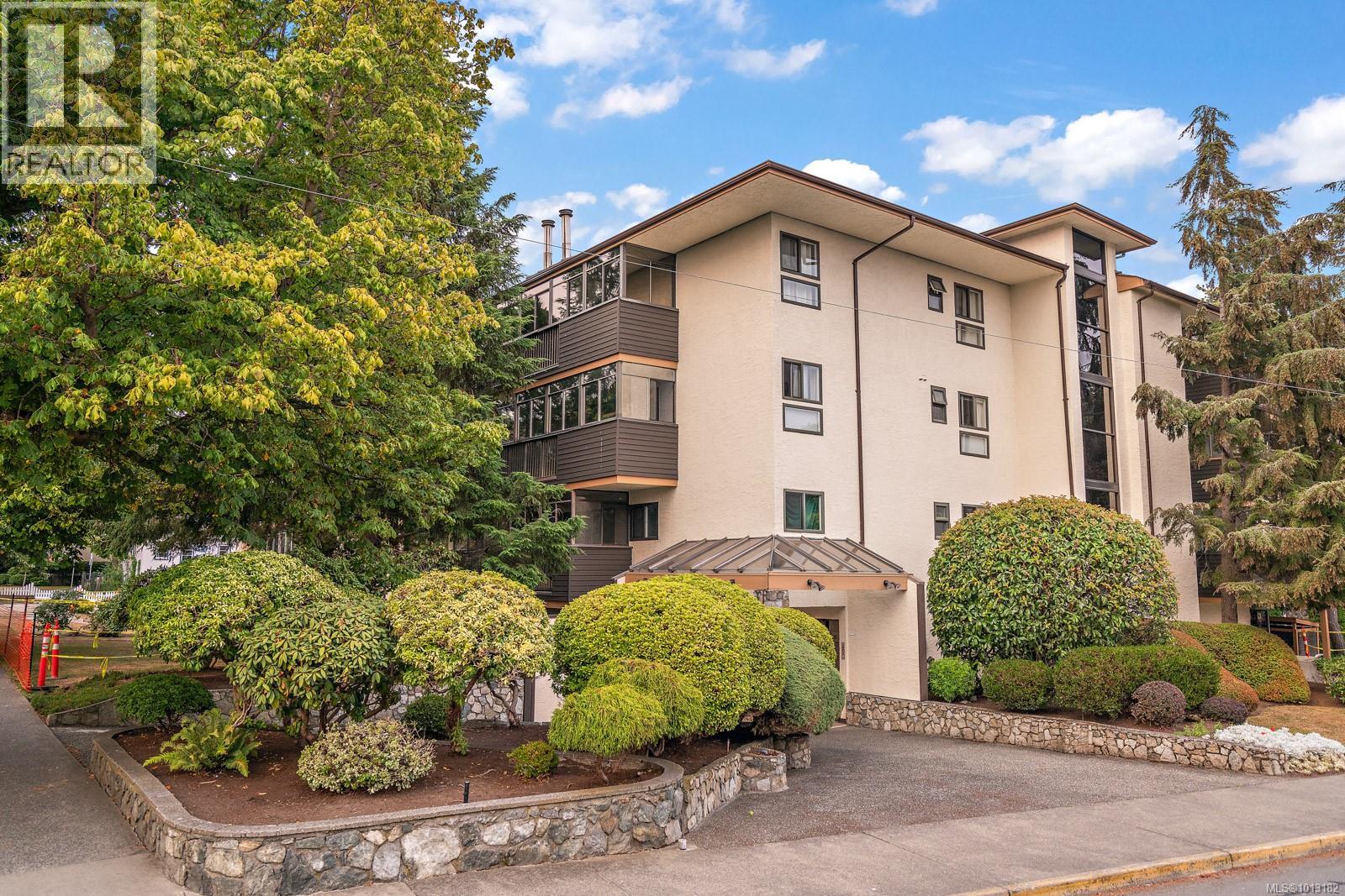 505 Cook St Unit 406 St, Victoria, BC V8V 3Y4