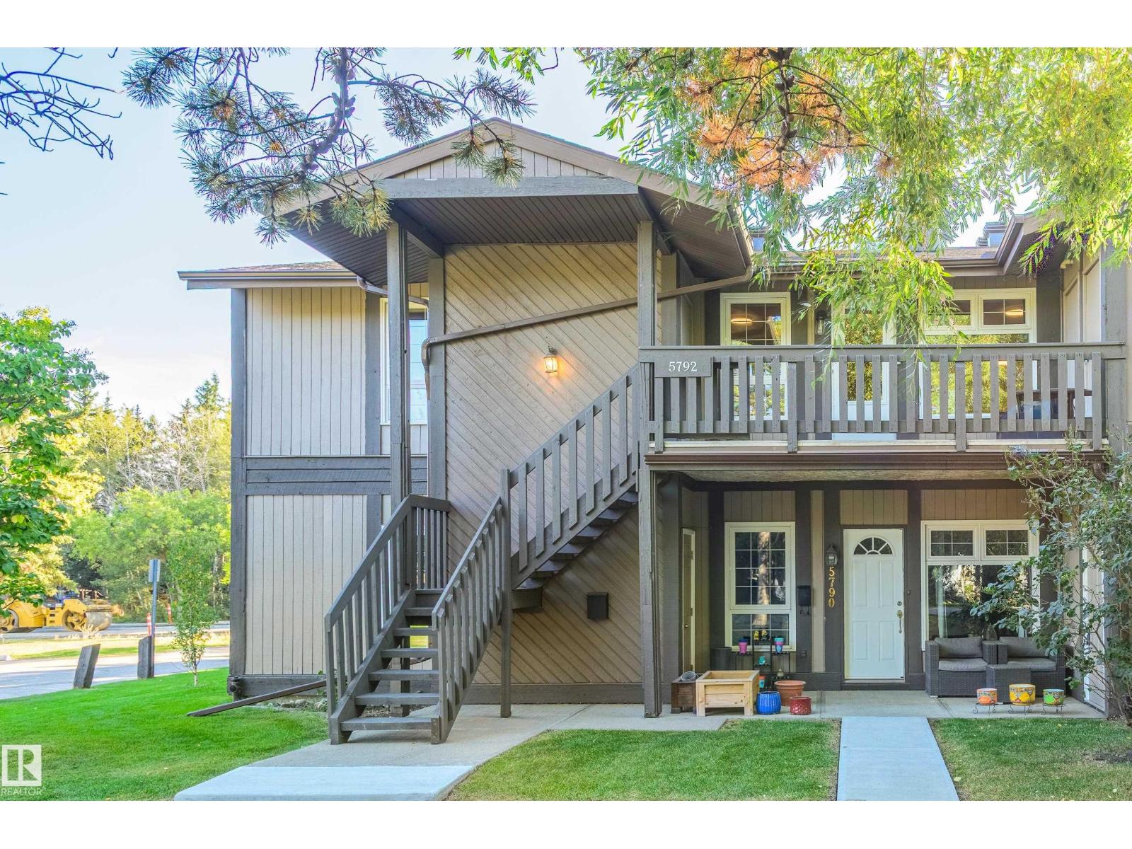 172 St Nw Unit 5792, Edmonton, AB T6M 1B4