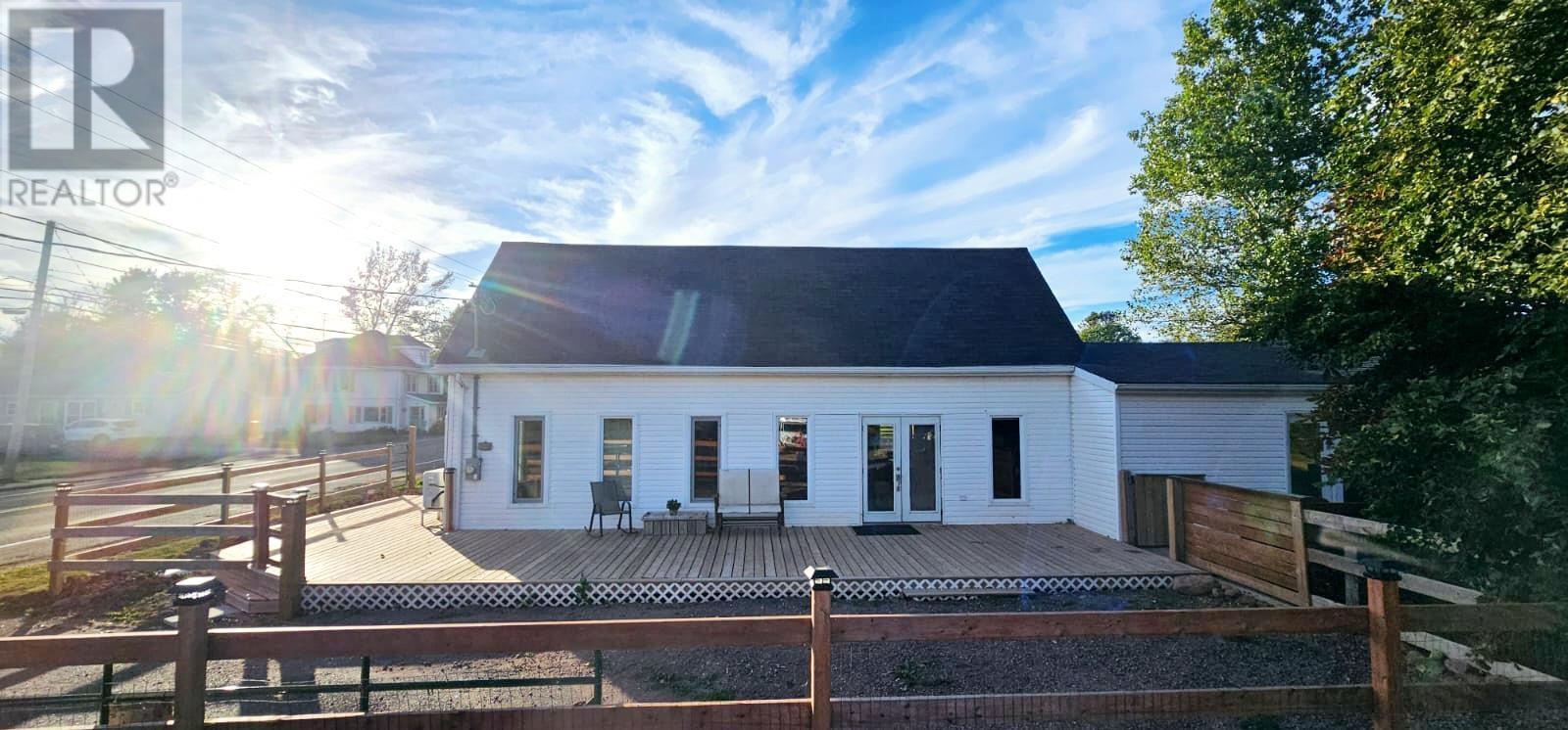 197 Main St, Mount Stewart, PE C0A 1T0