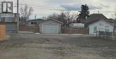 50 Avenue Unit 325 #a, Claresholm, AB T0L 0T0