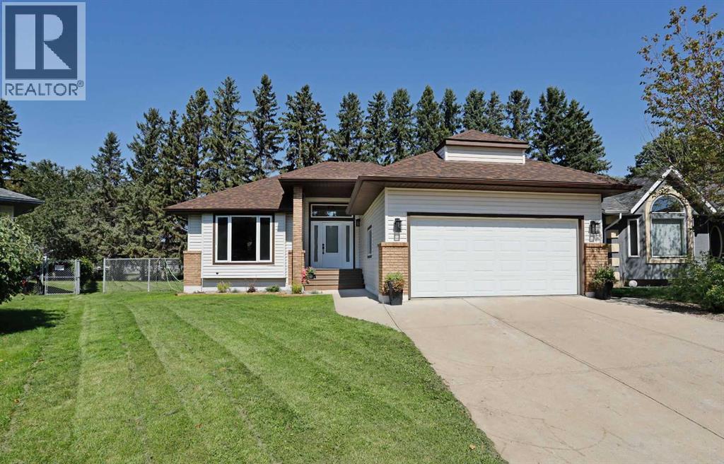 32 Fairview Close W, Brooks, AB T1R 0N7