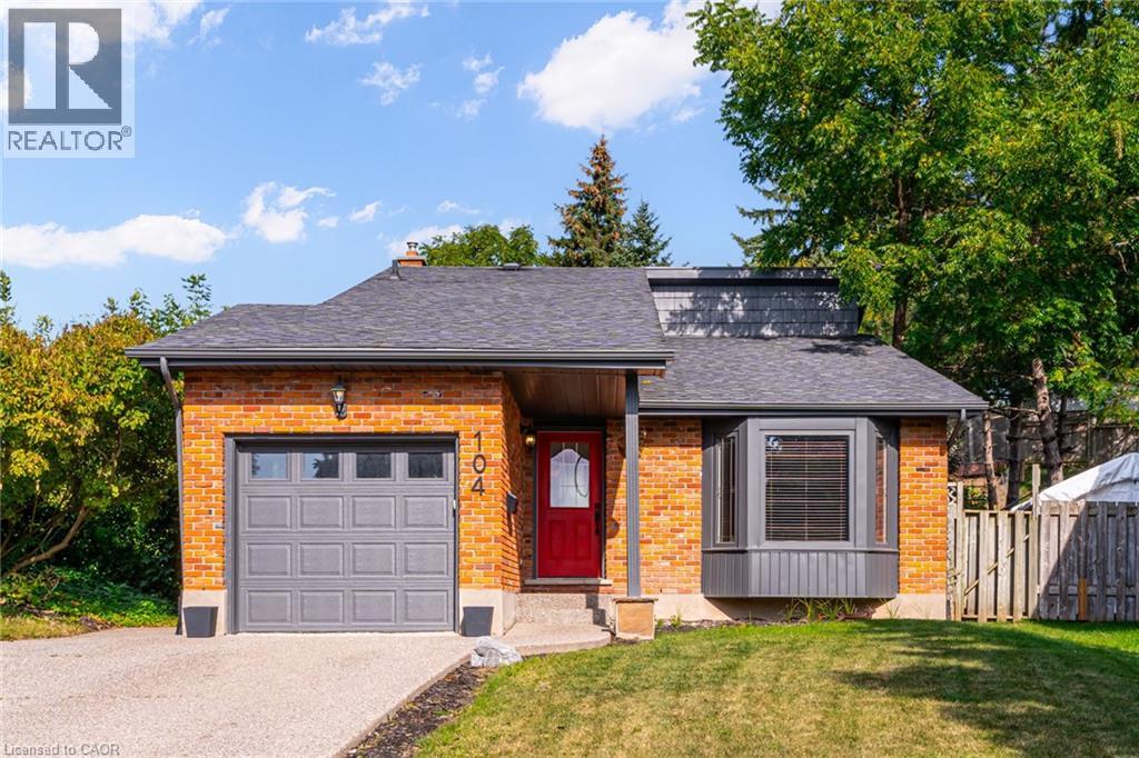 104 Homeview Pl, Waterloo, ON N2T 1A4