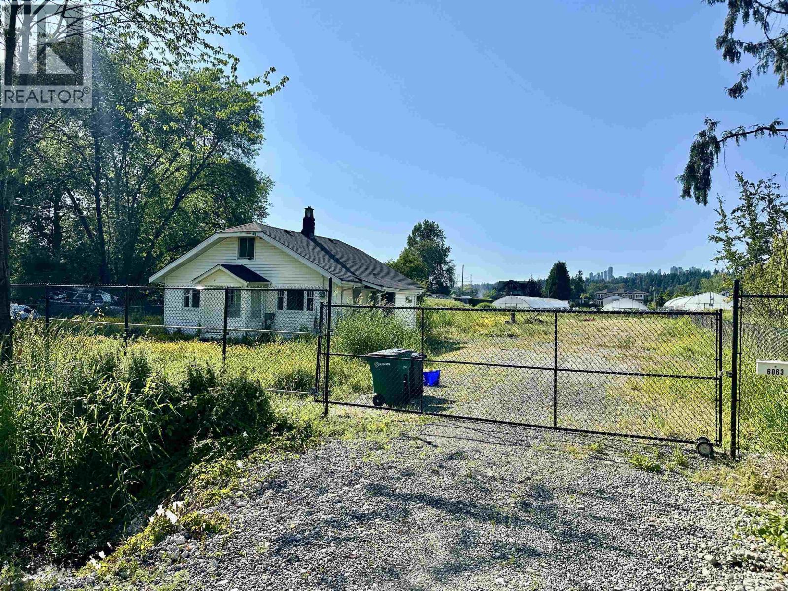 6063 9th Avenue, Burnaby, BC V3N 2T4