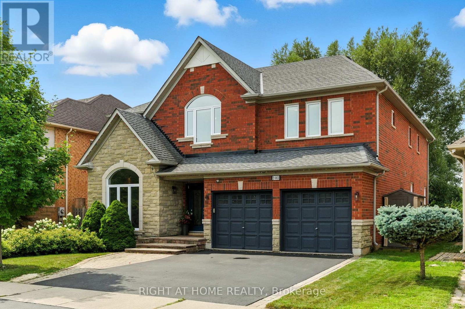 2465 Whistling Springs Cres, Oakville, ON L6M 5G4
