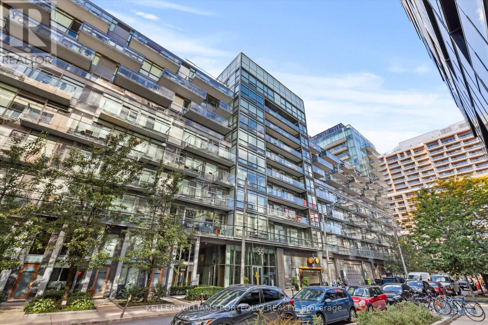 930 55 Stewart St, Toronto, ON M5V 2V8