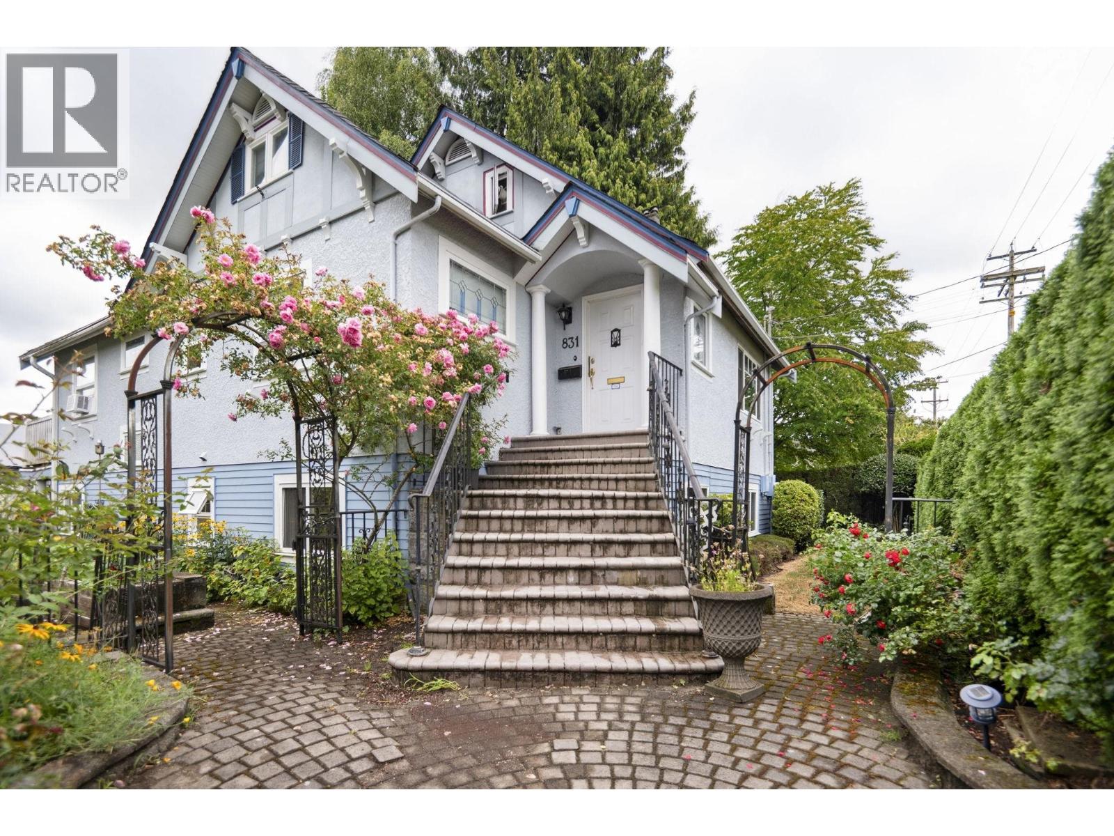 831 Second St, New Westminster, BC V3L 2N4