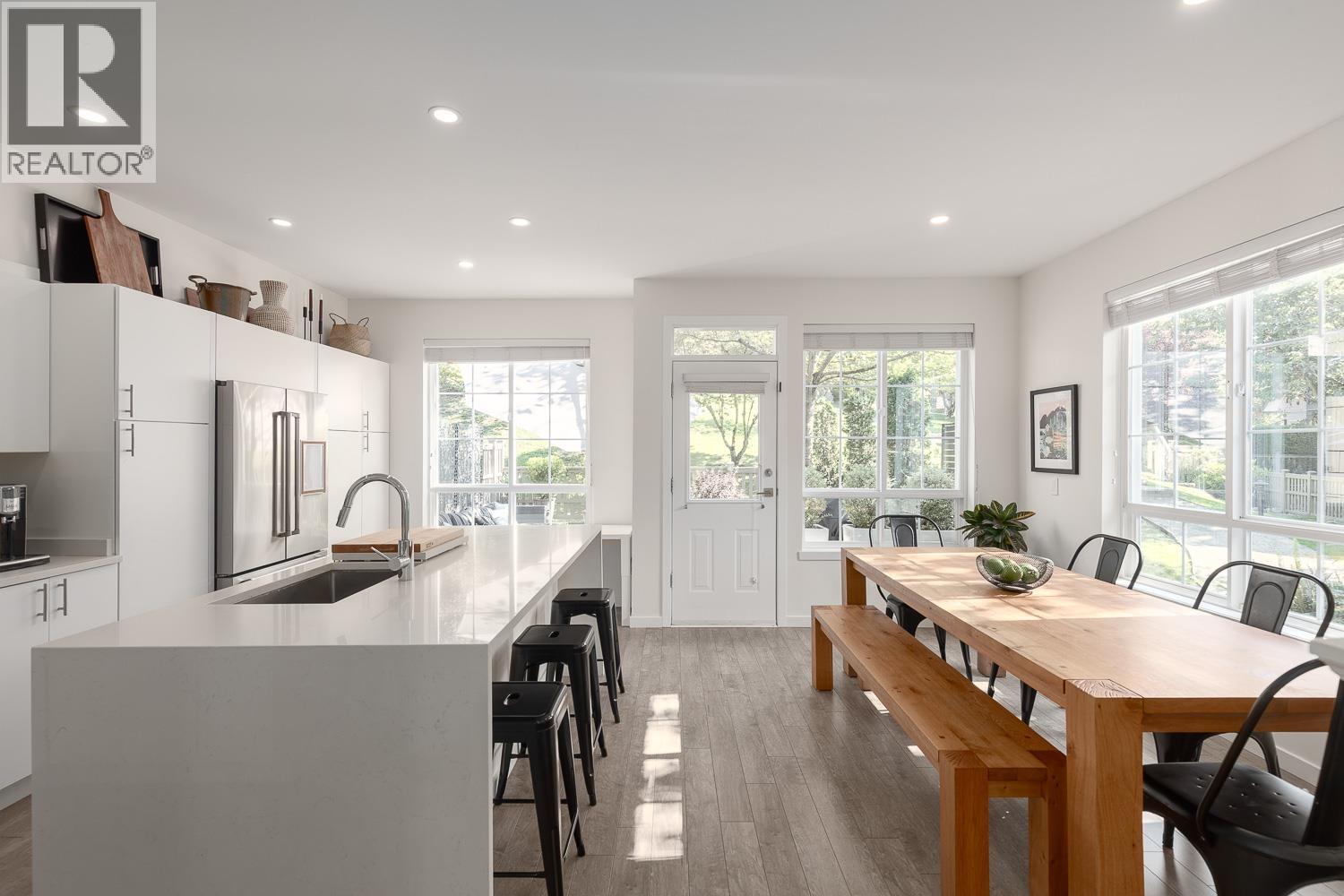 2200 Panorama Drive Unit 45, Port Moody, BC V3H 5M2