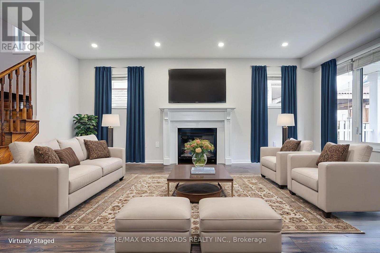 9 Whiterose Ln, Whitchurch-Stouffville, ON L4A 3A4