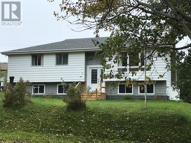 5 Joy Pl, Catalina, NL A0C 1J0