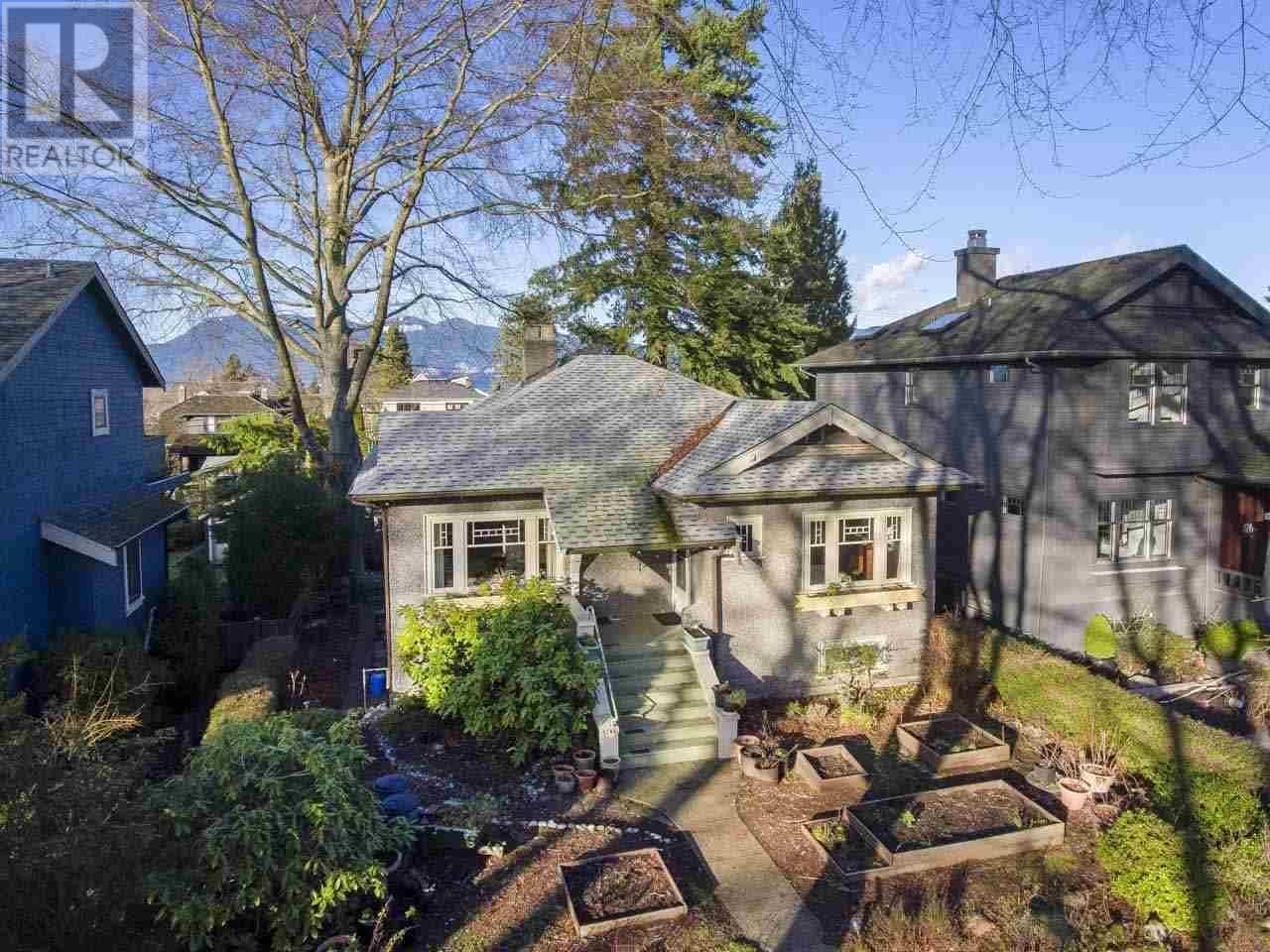 4247 W 13th Ave, Vancouver, BC V6R 2T7