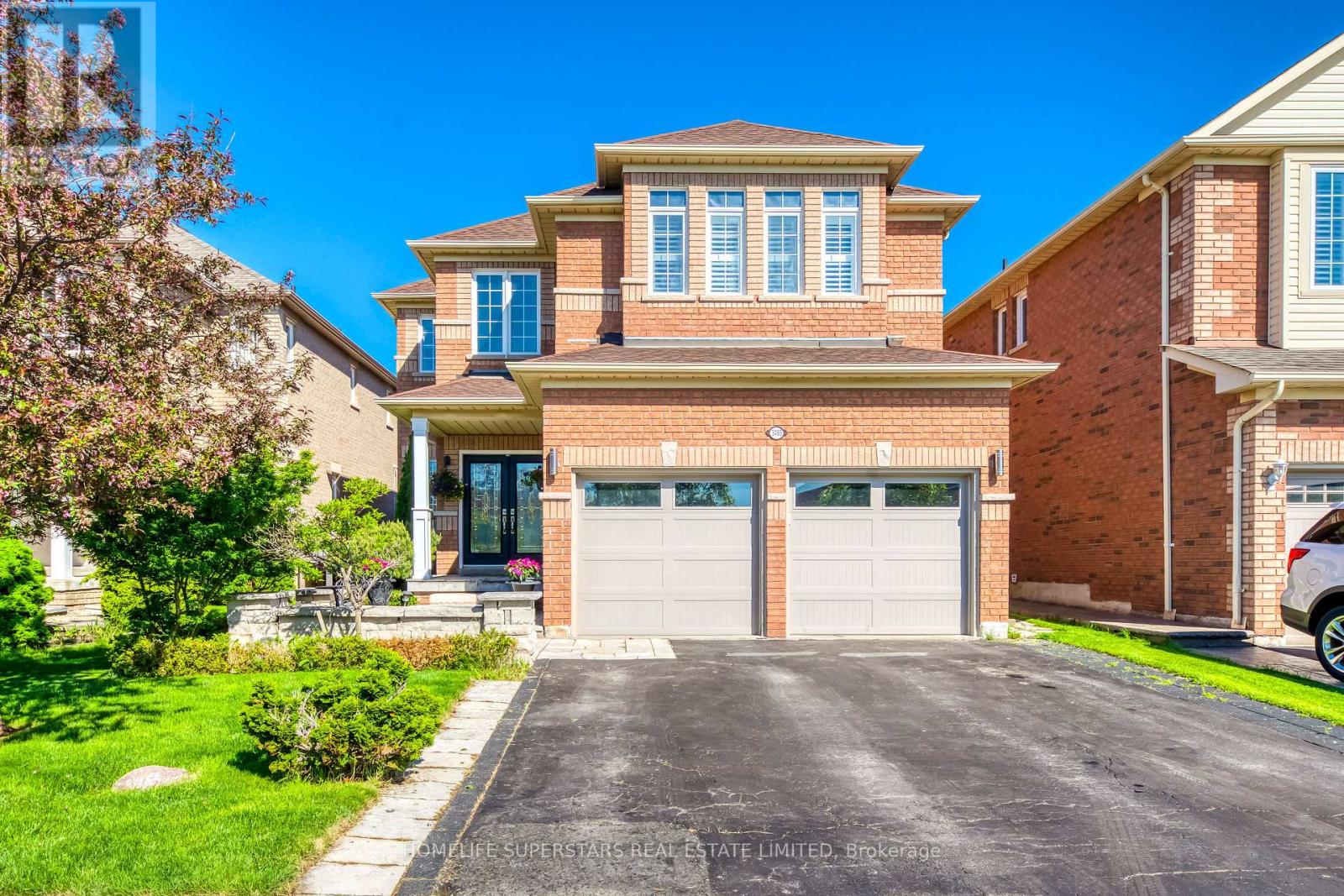 3465 Aquinas Ave, Mississauga, ON L5M 7L3