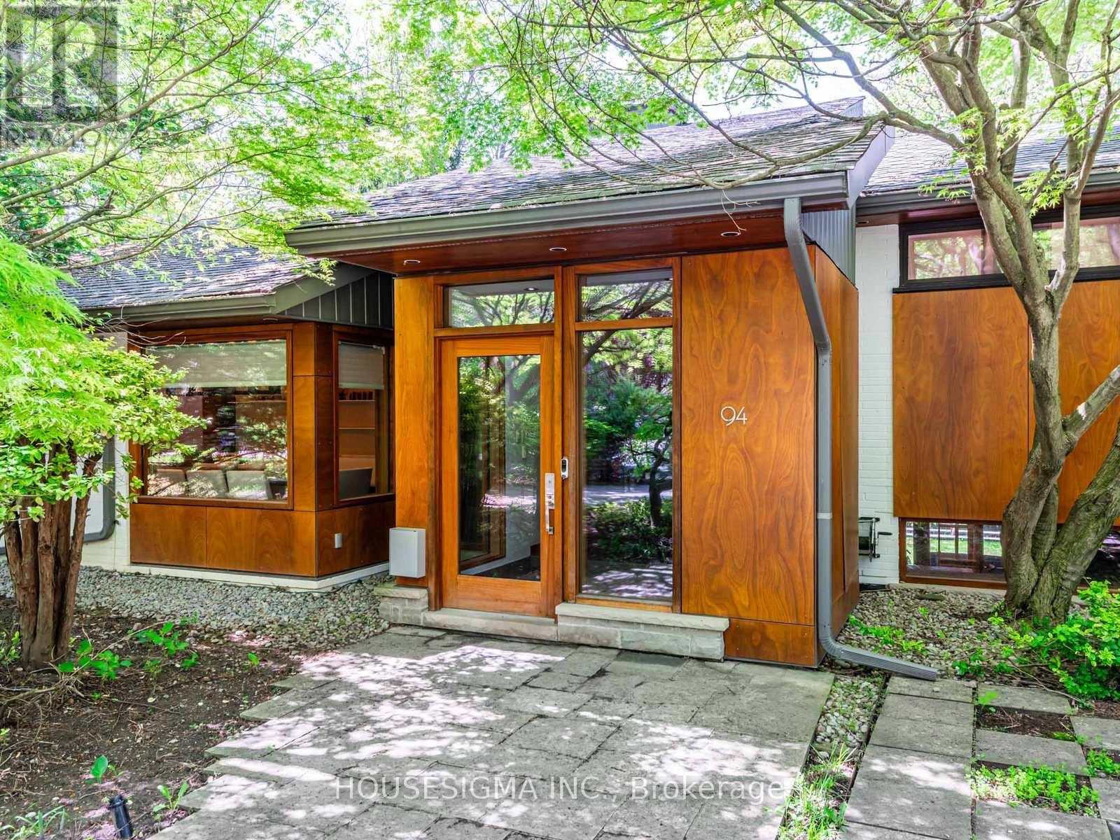 94 Laurentide Dr, Toronto Parkwoods-donalda, ON M3A 3E5
