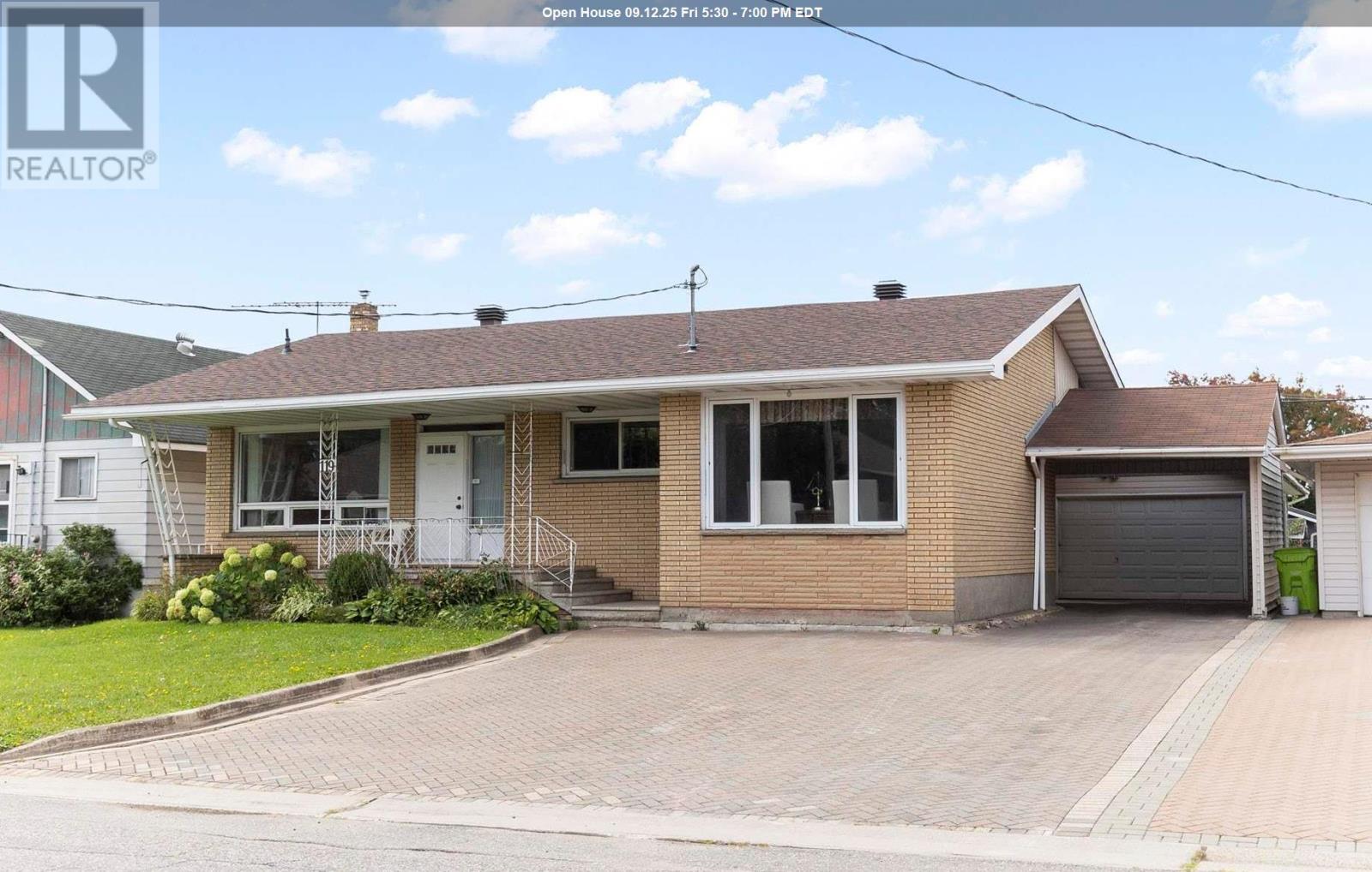 119 Prentice Ave, Sault Ste. Marie, ON P6C 4P6