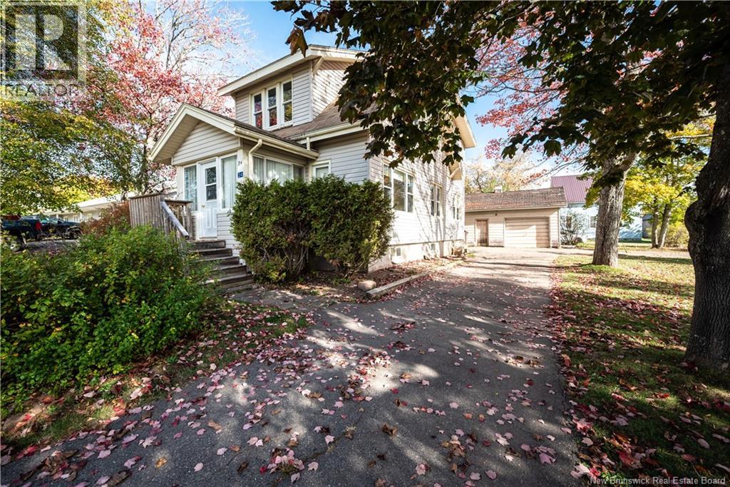 24 Second St, Petitcodiac, NB E4Z 4V9