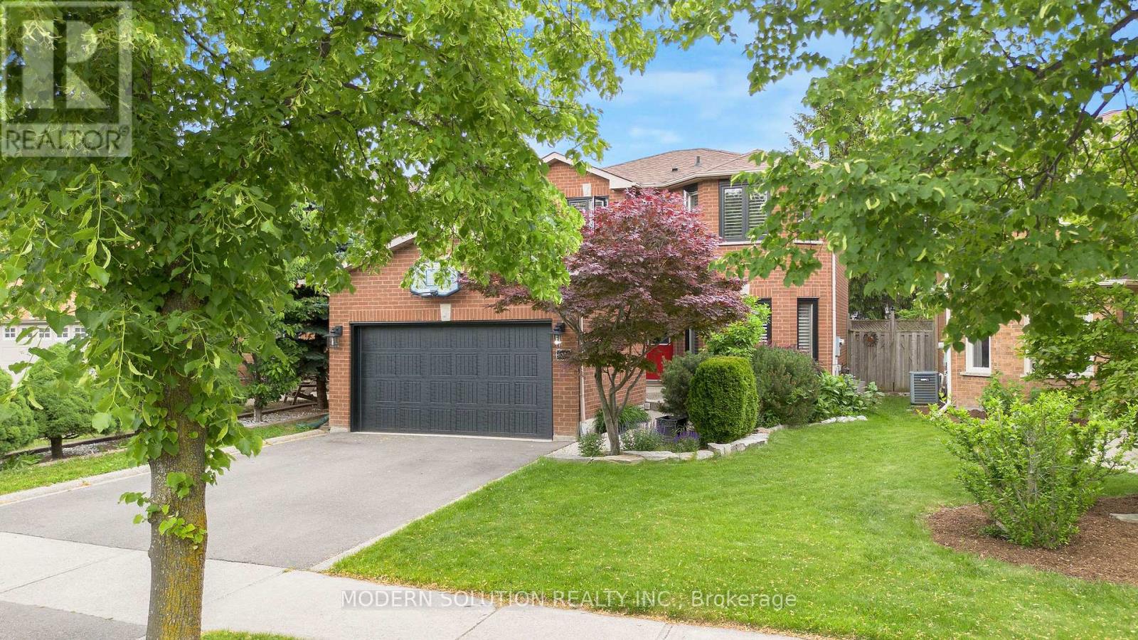 6259 Snowflake Ln, Mississauga, ON L5N 6G8