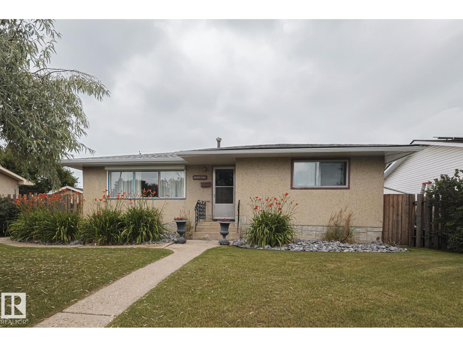 45 St Nw Unit 10319, Edmonton, AB T6A 1W8
