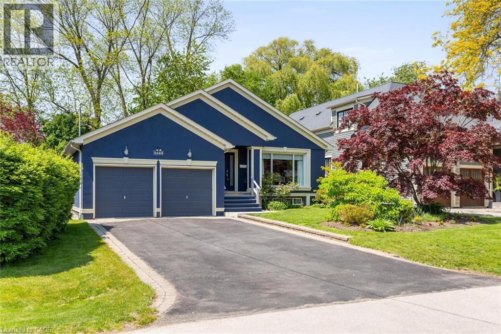 1143 Shaw St, Oakville, ON L6L 2S1