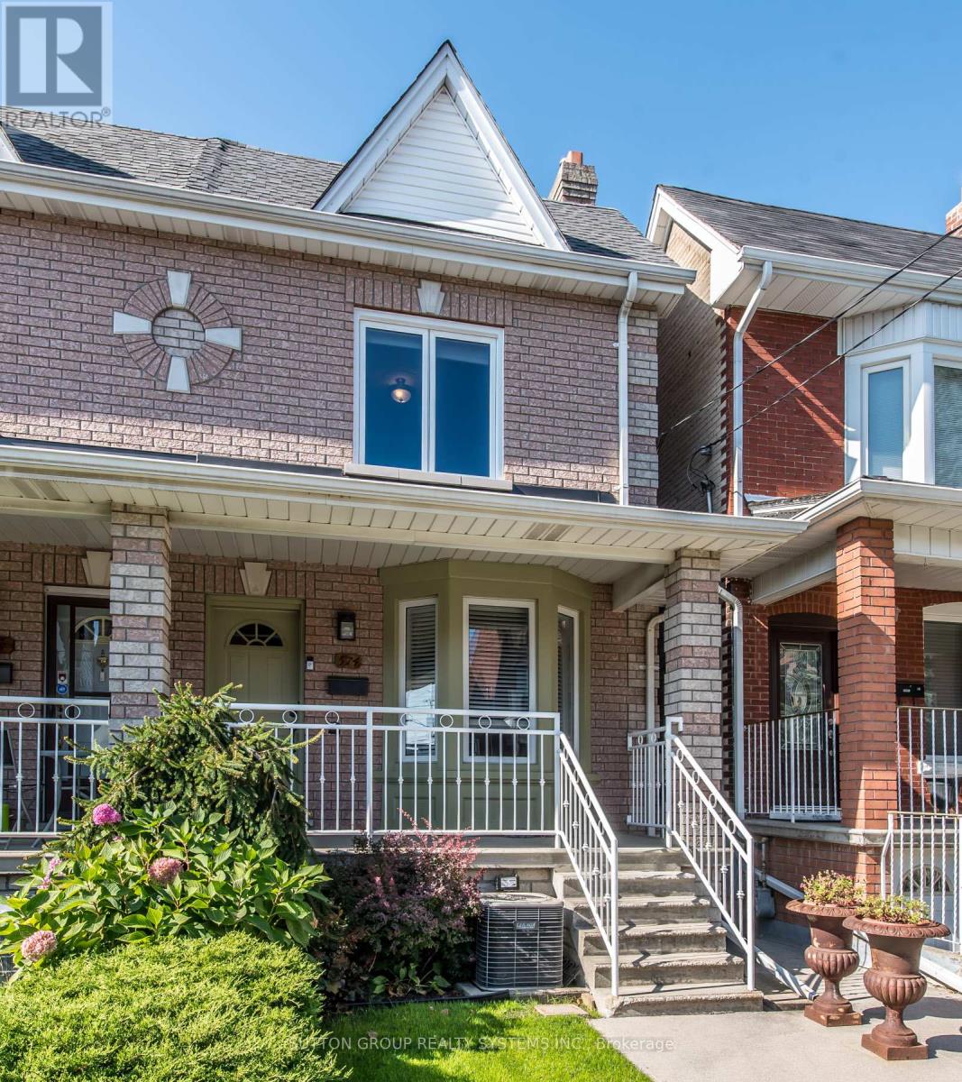 574 Perth Ave, Toronto, ON M6N 2W7