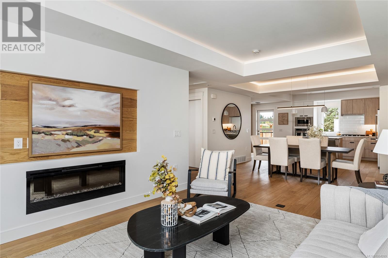 4253 Dieppe Rd Unit 16 Rd, Saanich, BC V8X 2N2