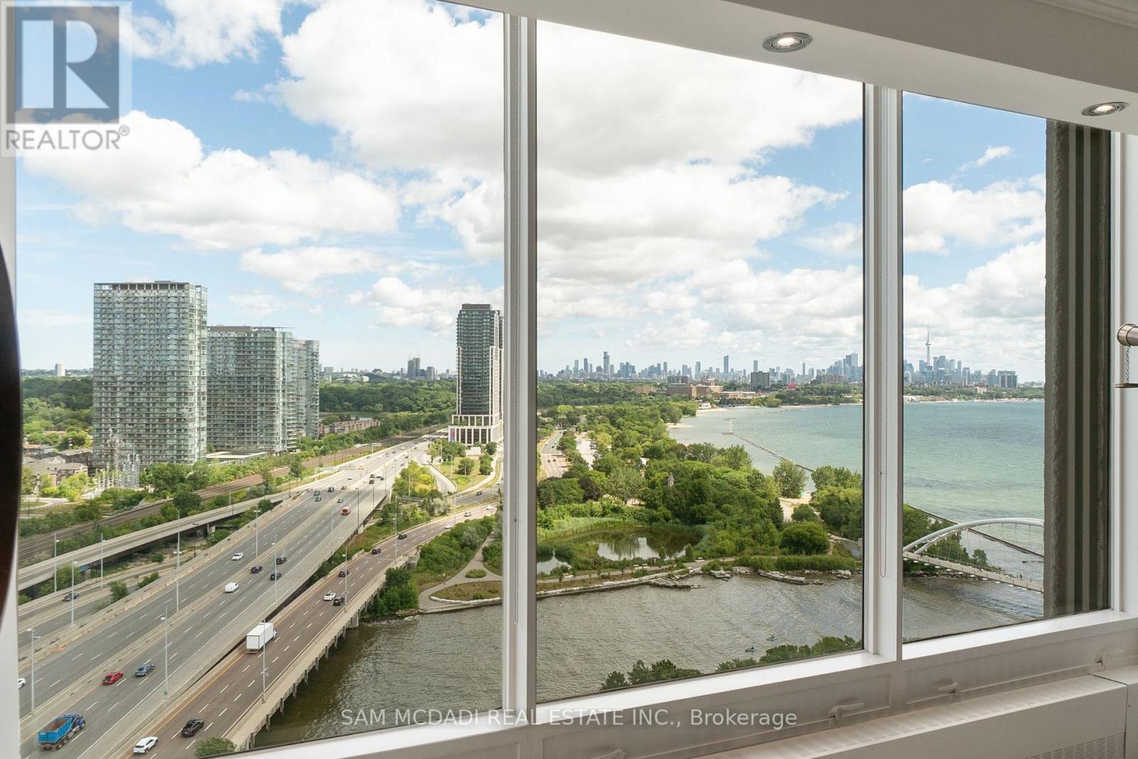 2212 2045 Lakeshore Blvd W, Toronto, ON M8V 2Z6