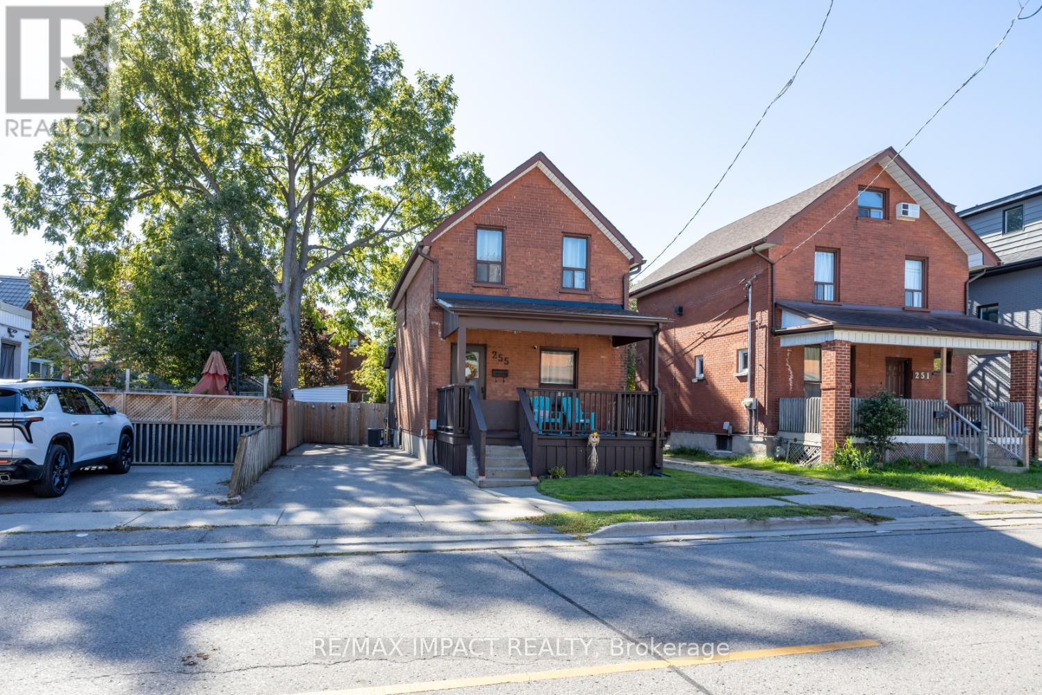 255 Arthur St E, Oshawa, ON L1H 1N5