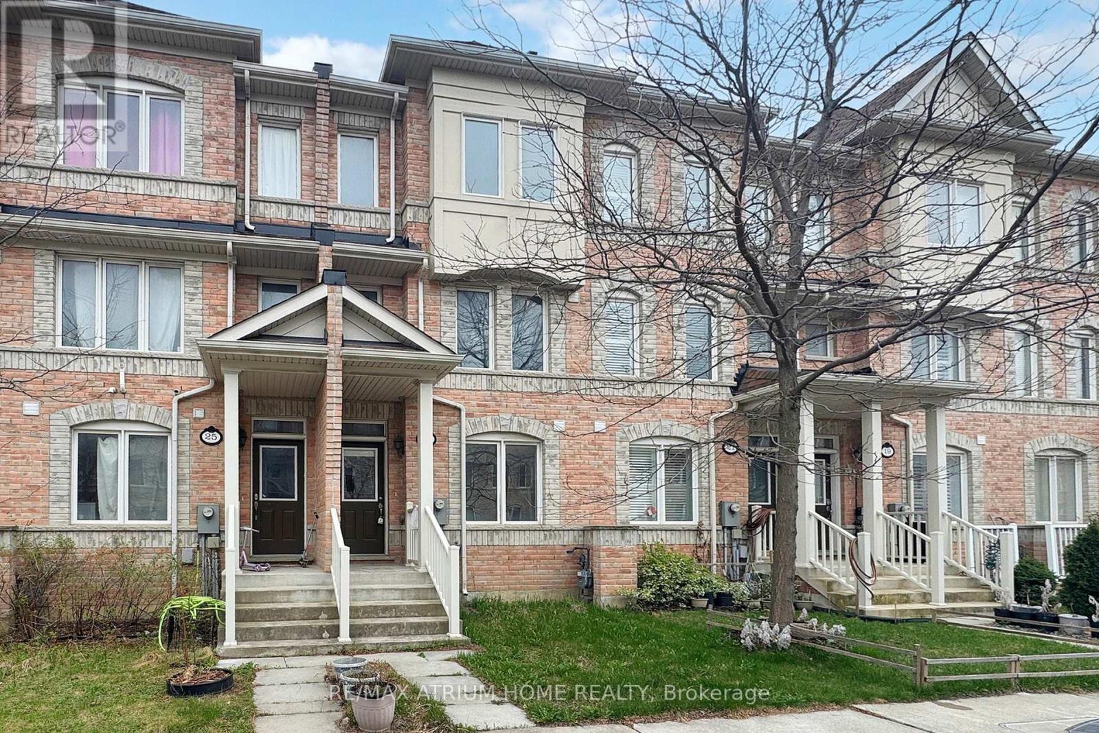23 De Jong St, Toronto, ON M1P 2X1