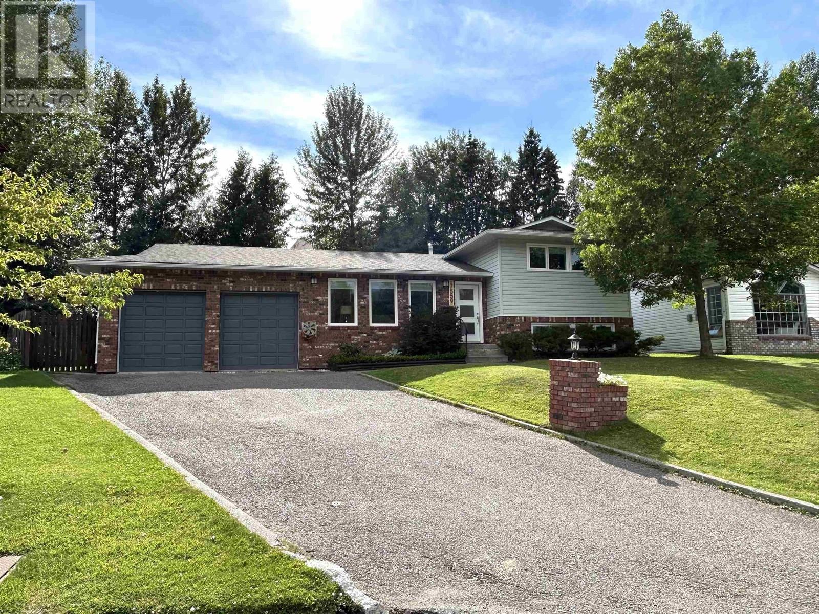 7559 St Kevin Pl, Prince George, BC V2N 4L3