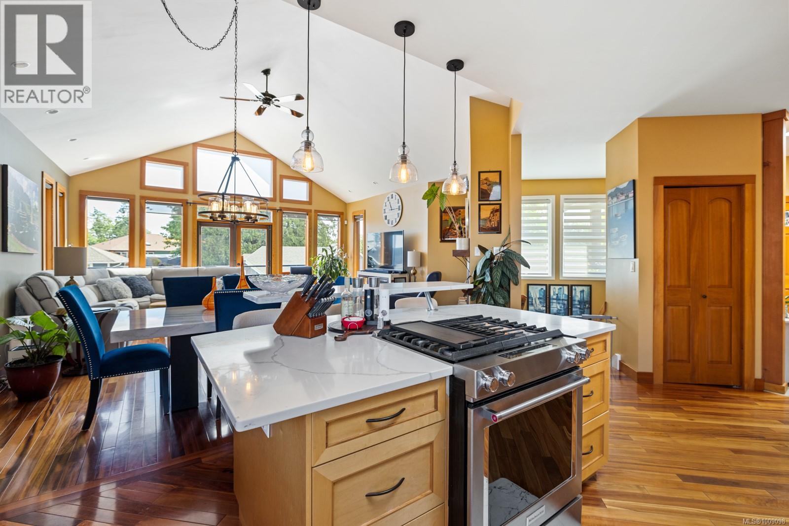10088 Island View Close, North Cowichan, BC V0R 1K2