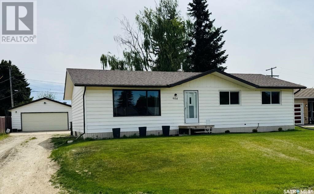 904 N Ave, Perdue, SK S0K 3C0