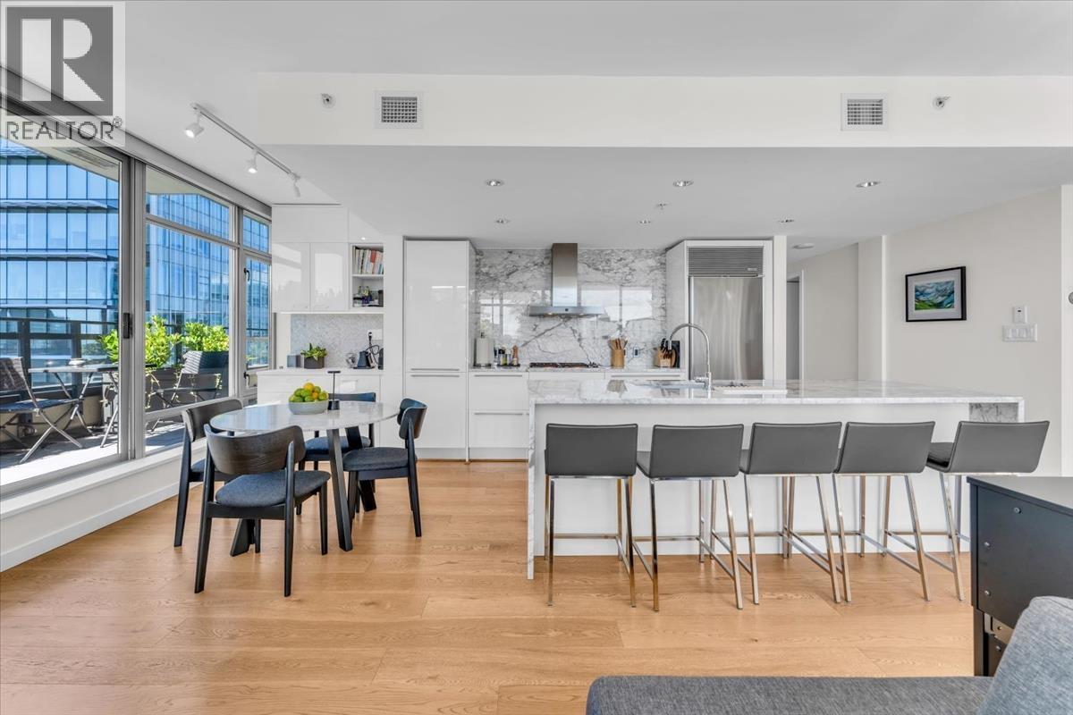 788 Richards Street Unit 2602, Vancouver, BC V6B 0C7