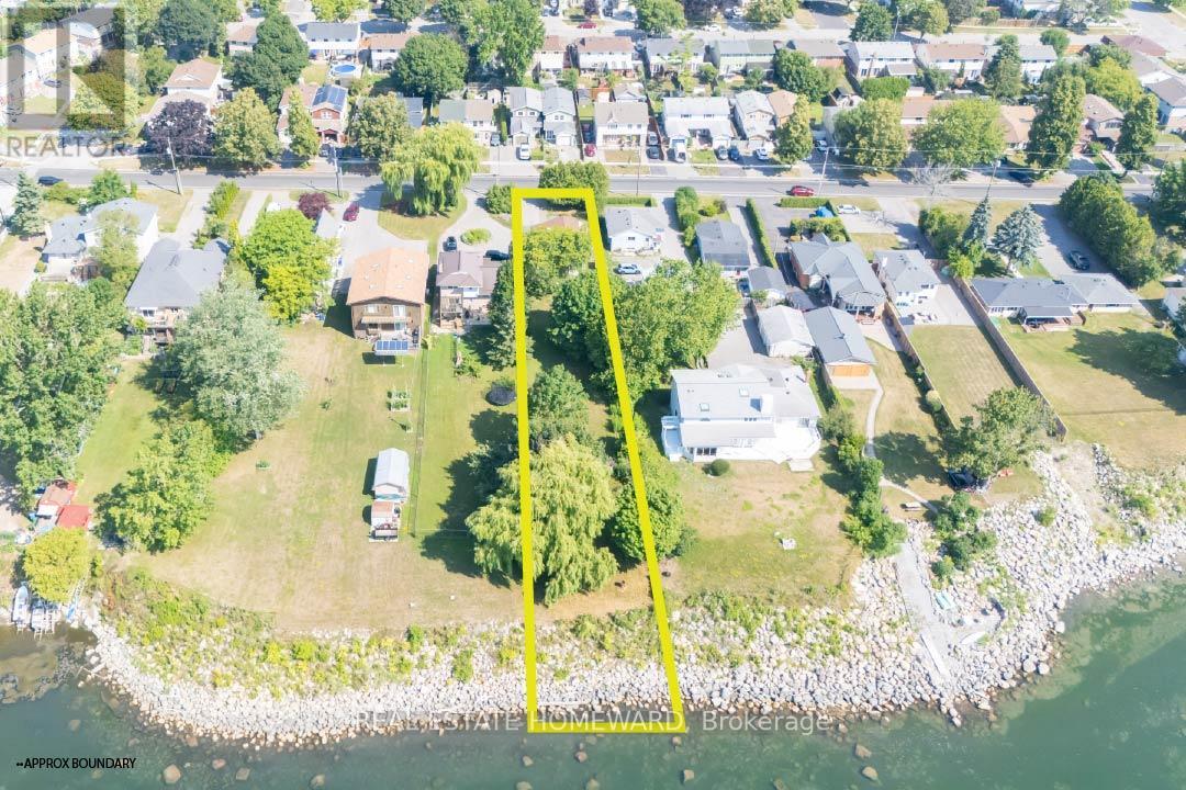 485 Stone St, Oshawa, ON L1J 1A4
