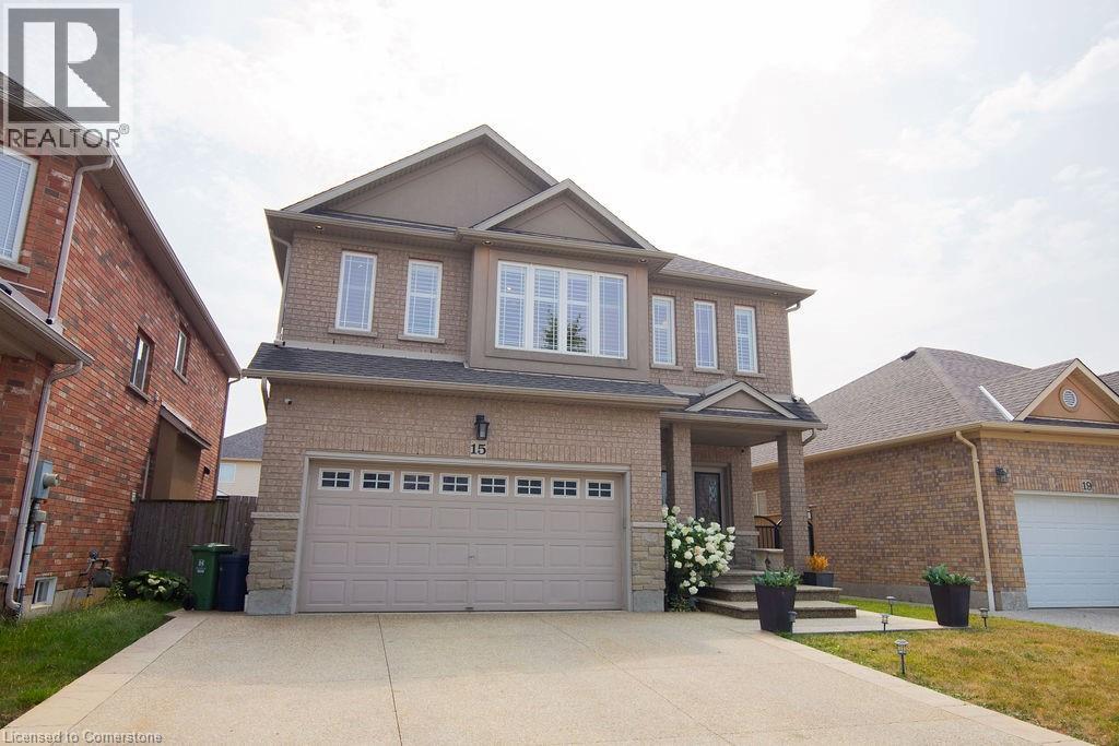15 Meadowbank Dr, Hamilton, ON L9B 2Y9