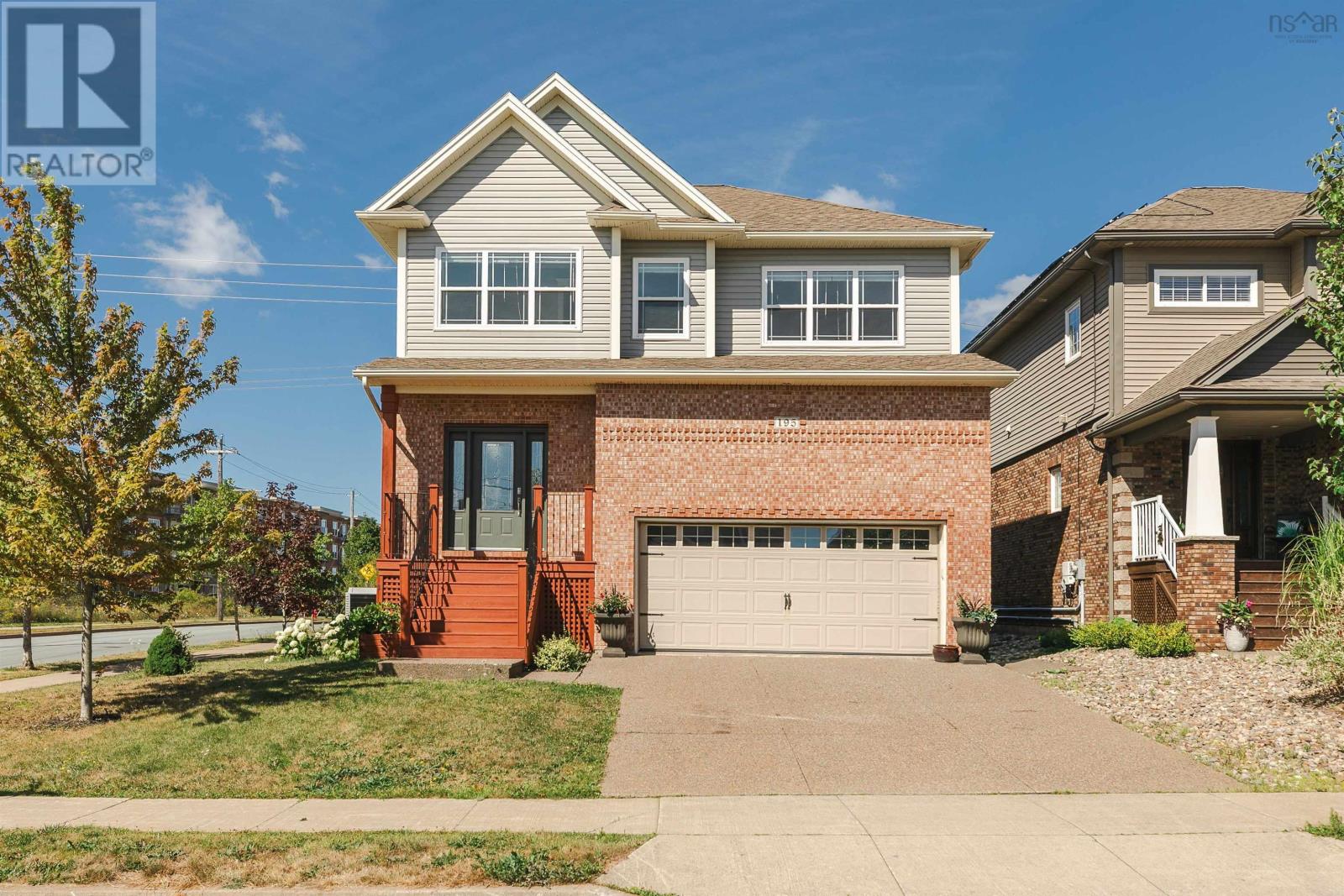 195 Peachtree Hl, Dartmouth, NS B2W 0H9