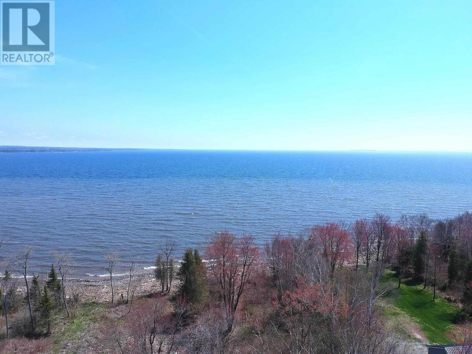 71 Lighthouse Pt, Thessalon, ON P0R 1L0